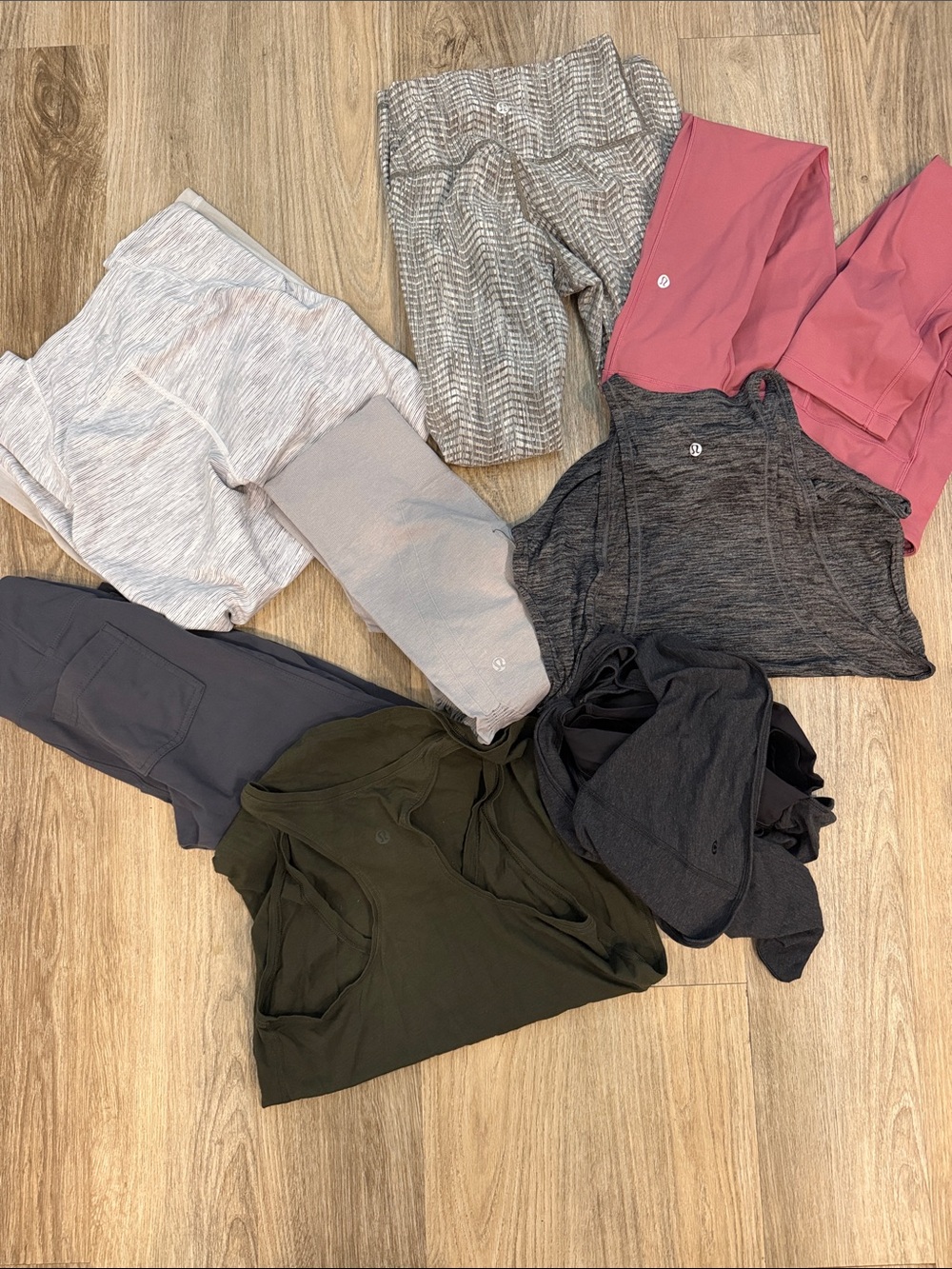 Lulu lemon-7 pieces Athleta-1 piece all for one price